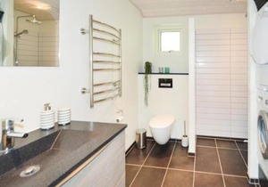 Stunning Home In Løgstrup With Kitchen