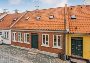 Stunning home in Rudkøbing with kitchen