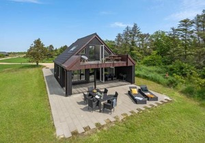 Stunning Home In Skjern With Kitchen