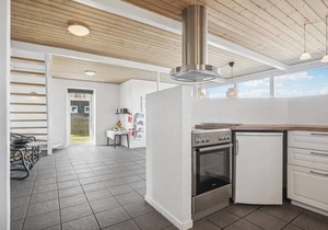 Stunning home in Thisted with kitchen