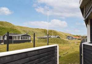 Stunning home in Ulfborg with WiFi