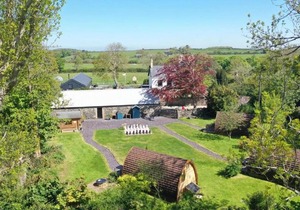 Stunning Pod - Sleeps 4 Dog Friendly with Hot Tub