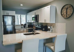 Stunning view Contemporary 2B/2B Condo Saddlebrook