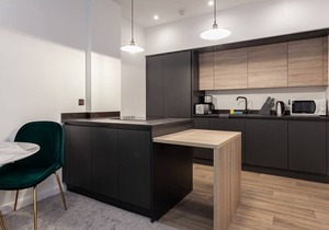 Stylish 1 Bedroom Apartment in Bolton