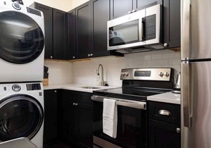 Stylish historic loft near downtown