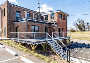 Stylish historic loft near downtown