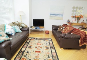 Stylish, modern 3-bed house in Barnes SW13