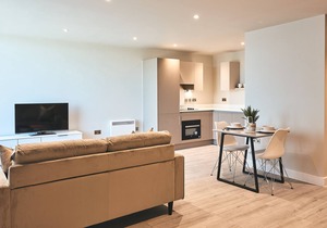Stylish One Bedroom Apartments with Free Parking