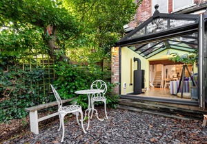 Stylish, spacious, light garden flat nr Highgate tube, village, Hampstead Heath