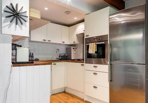 Stylish, spacious, light garden flat nr Highgate tube, village, Hampstead Heath