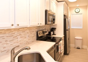 Summerhouse 215 Ocean view newly remodeled!