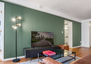 Sunlit Beacon Hill 1BR w/ Pool, Gym, Doorman, Dog Park by Blueground