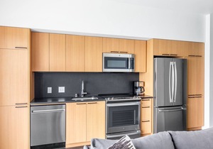 Sunny Capitol Hill 1BR w/W/D, Rooftop, Lounge, near park, by Blueground