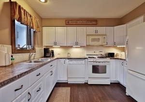 Sunrise Timberline: 3BR, 2BA Ski In/Ski Out Condo