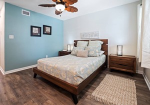 Sunrise Villas 107- Pool & Boardwalk to the beach