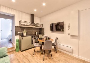 Superb and Cosy 2BR Apt In The Heart Of Paris ! 3P
