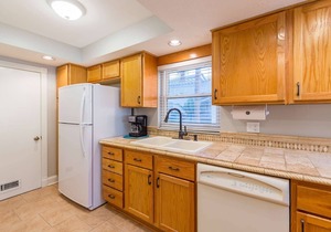 Superb Location on the Beaches of Madeira. Great Corner Unit Views. Beachfront Pool on the Sand!