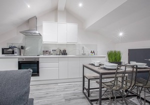 Superior Penthouse, Central Location, Sleeps 6