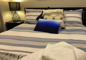 Superior Queen Private Room C4 | Shared Bathroom - Flatbush Holiday Accommodation