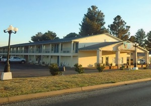 Sweetwater Inn