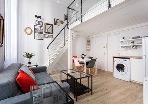 T2 duplex historical center