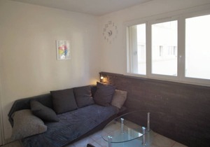 T2 in residence with swimming pool and tennis in Saint-Mandrier village