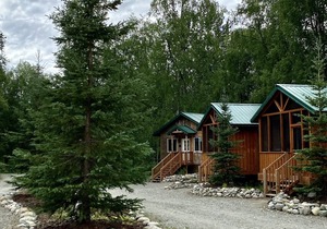 Talkeetna Wilderness Lodge - Studio Cabin #2 – Queen Bed