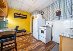 The Allenhurst, Beach Apartment 15 - Midsize 1.5 Bedroom - with Living Area, Ki