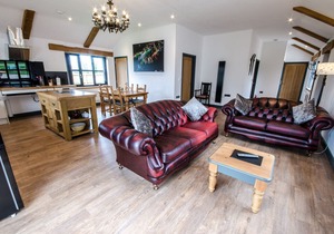 The Coachman's Halt - a cottage that sleeps 4 guests in 2 bedrooms