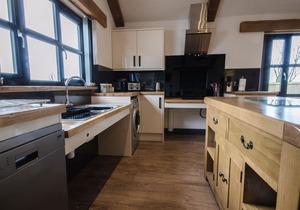 The Coachman's Halt - a cottage that sleeps 4 guests in 2 bedrooms