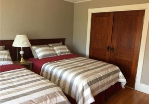 The Coastal Country House- just a few walking minutes from the sandy beach