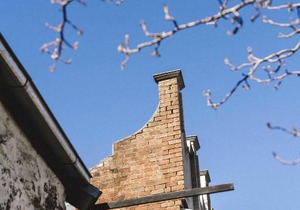 The Commercial Quarters - Room 6-has air conditioning, free WIFI, TV and fridge