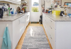 The cozy cottage is located close to the popular swimming beach of Tørresø, which allows adults and