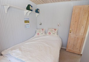The cozy cottage is located close to the popular swimming beach of Tørresø, which allows adults and