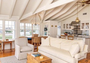 The Ferry House On Edgartown Harbor