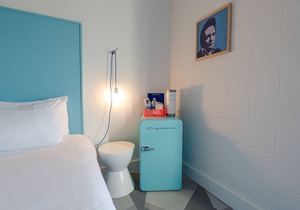 The Gallatin [319] - 2 miles to Nissan Stadium
