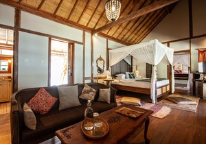 The Gili Beach Resort, 4 Bedrooms Villa Gili Trawangan - Beach Front