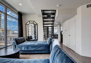The Littlefields by Lodgewell, Corner Loft Trio of Balconies