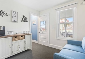 The Melrose, 2B- Private Bed & Bath