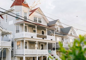 The Melrose, 2B- Private Bed & Bath