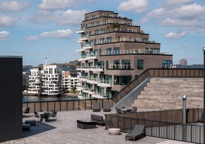 The Pier Ateliers by Daniel & Jacob's