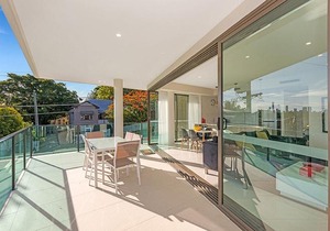 The Princess of Bulimba - Executive 3BR Bulimba Apartment with Large Balcony Next to Oxford St