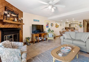 The Quay F4: Oceanfront townhome, Shared Pool