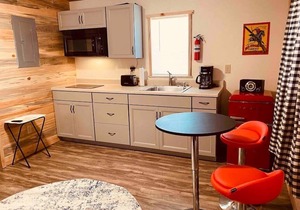 The Red Station by Glacier - Cabin #4 with AC and laundry