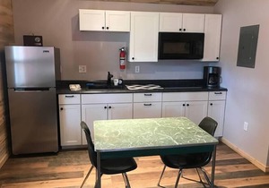 The Red Station by Glacier - Cabin #8 with AC and laundry