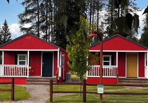 The Red Station by Glacier - Cabin #8 with AC and laundry