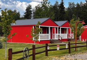 The Red Station by Glacier - Cabin #8 with AC and laundry
