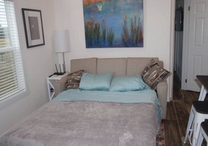 The Spoonbill Cottage at Goose Island Flats