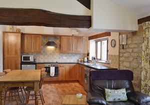This delightful conversion provides a well equipped holiday accommodation.
