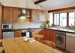 This delightful conversion provides a well equipped holiday accommodation.